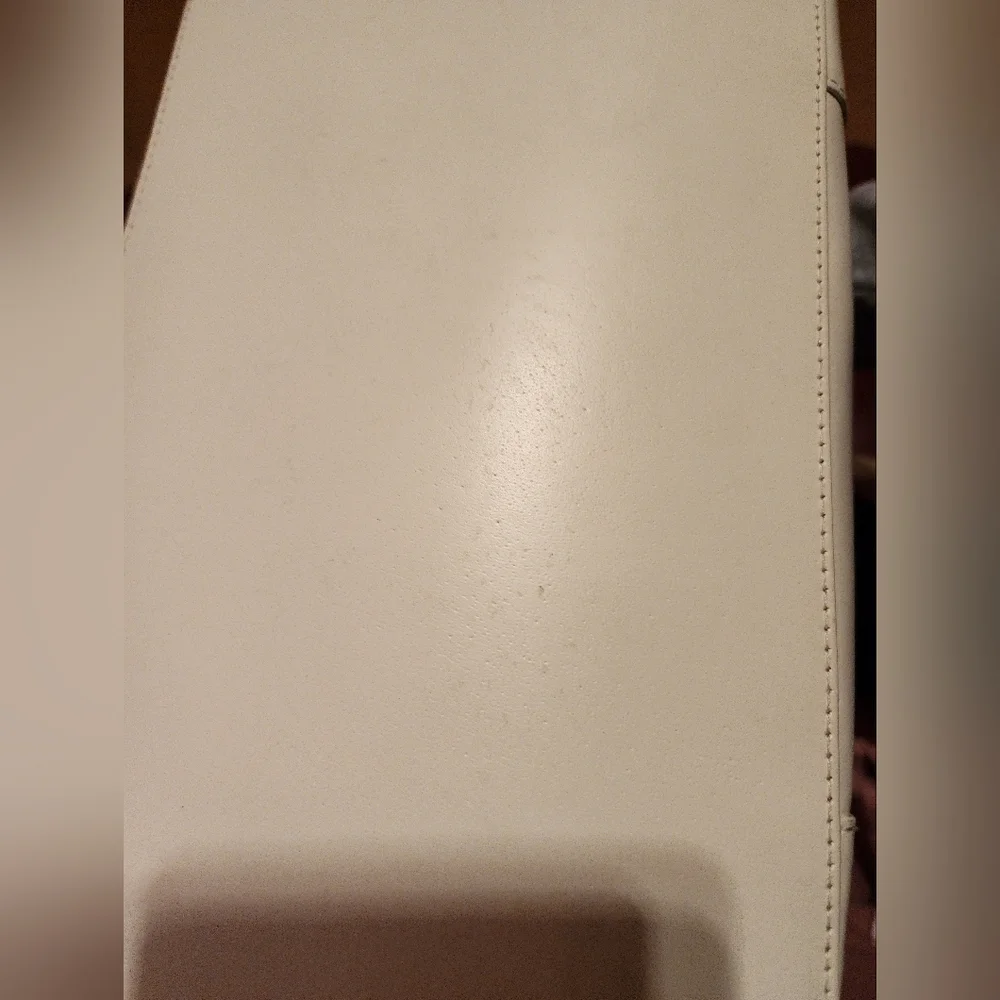 Cynthia Radley Cream Leather Tote - Picture 10 of 16